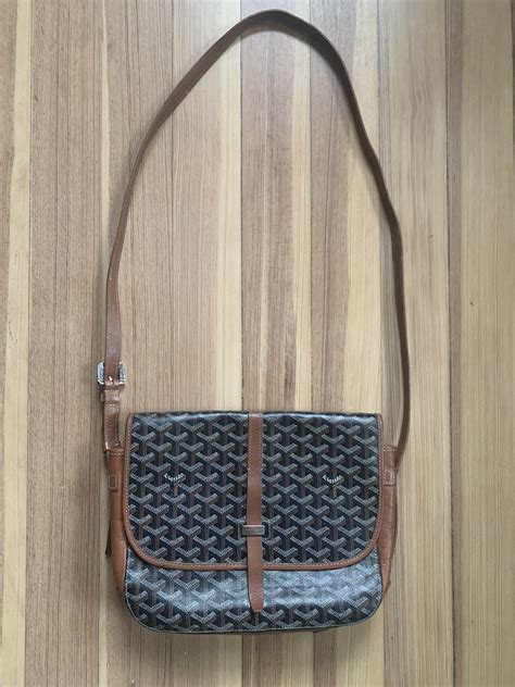 replica goyard belvedere messenger monogram chevron gm brown|Goyard Belvedere .